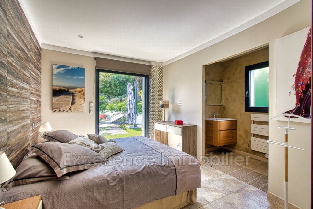 vente villa 7 Pièce(s) – 7 pièces – 5 chambres – 160.00 m²