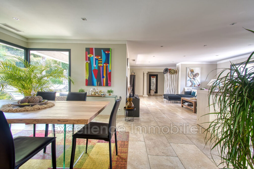 vente villa 7 Pièce(s) – 7 pièces – 5 chambres – 160.00 m²