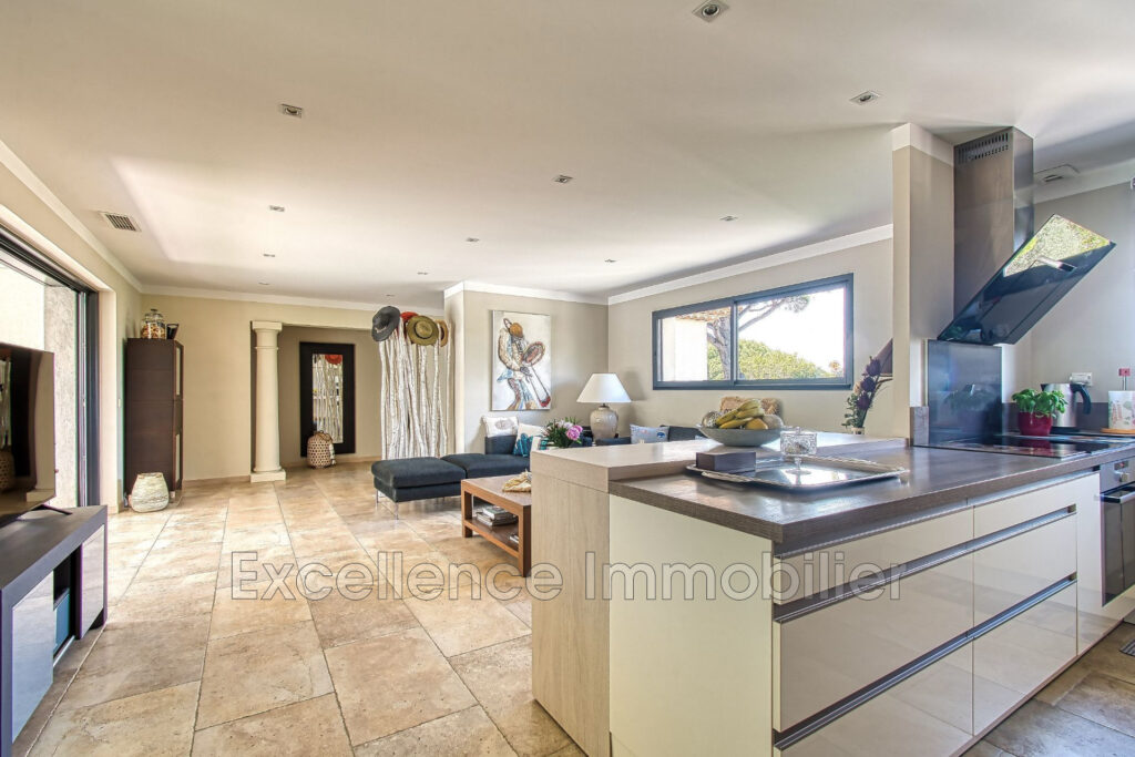 vente villa 7 Pièce(s) – 7 pièces – 5 chambres – 160.00 m²