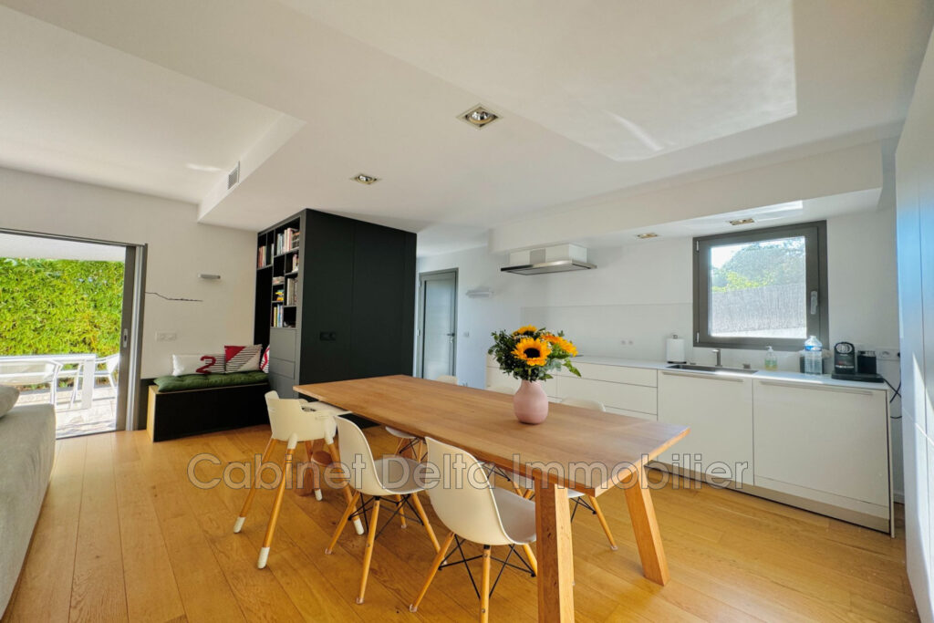 CENTRE VILLE  – 4 pièces – 3 chambres – 85.00 m²