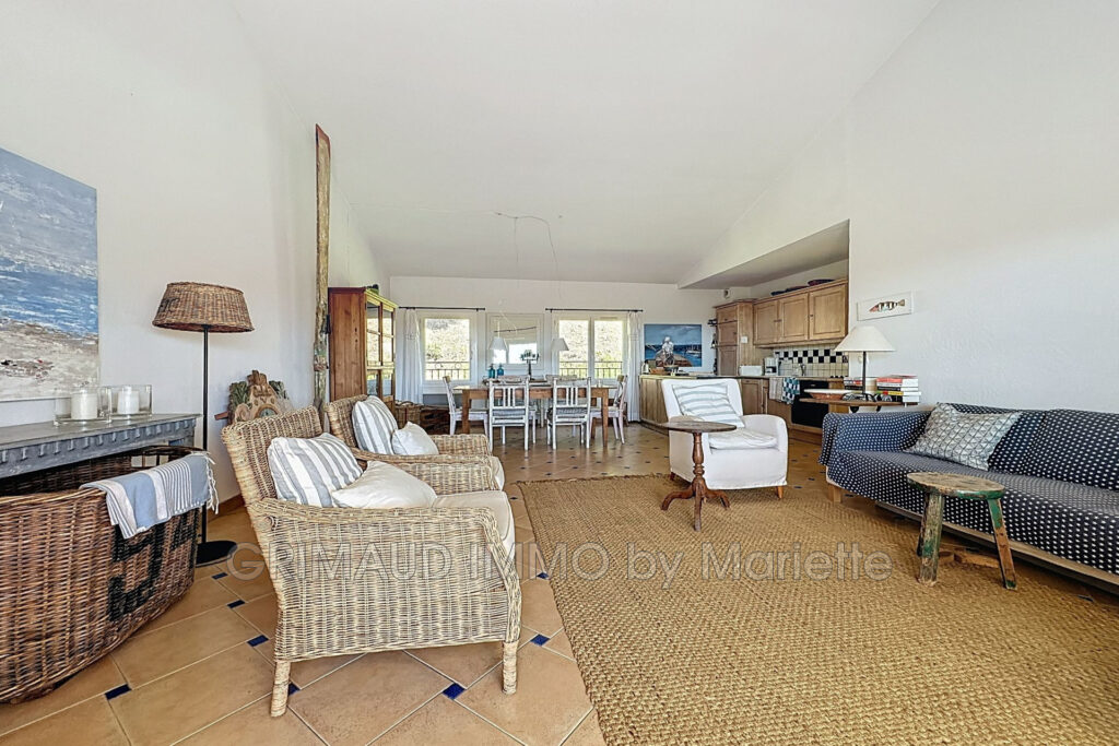 Beau T5 de 106 m² avec terrasse de 16 m² et garage – 5 pièces – 4 chambres – 106.00 m²