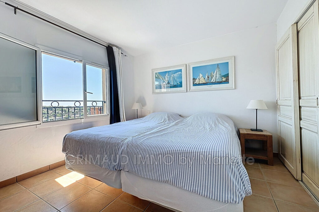 Beau T5 de 106 m² avec terrasse de 16 m² et garage – 5 pièces – 4 chambres – 106.00 m²