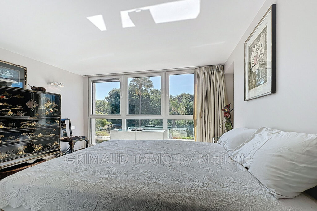 Bel appartement 3 chambres avec terrasse ensoleillée et ascens – 4 pièces – 3 chambres – 94.60 m²