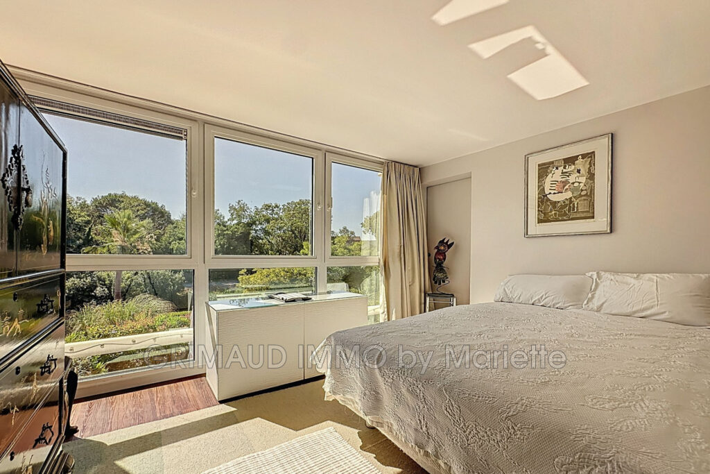 Bel appartement 3 chambres avec terrasse ensoleillée et ascens – 4 pièces – 3 chambres – 94.60 m²