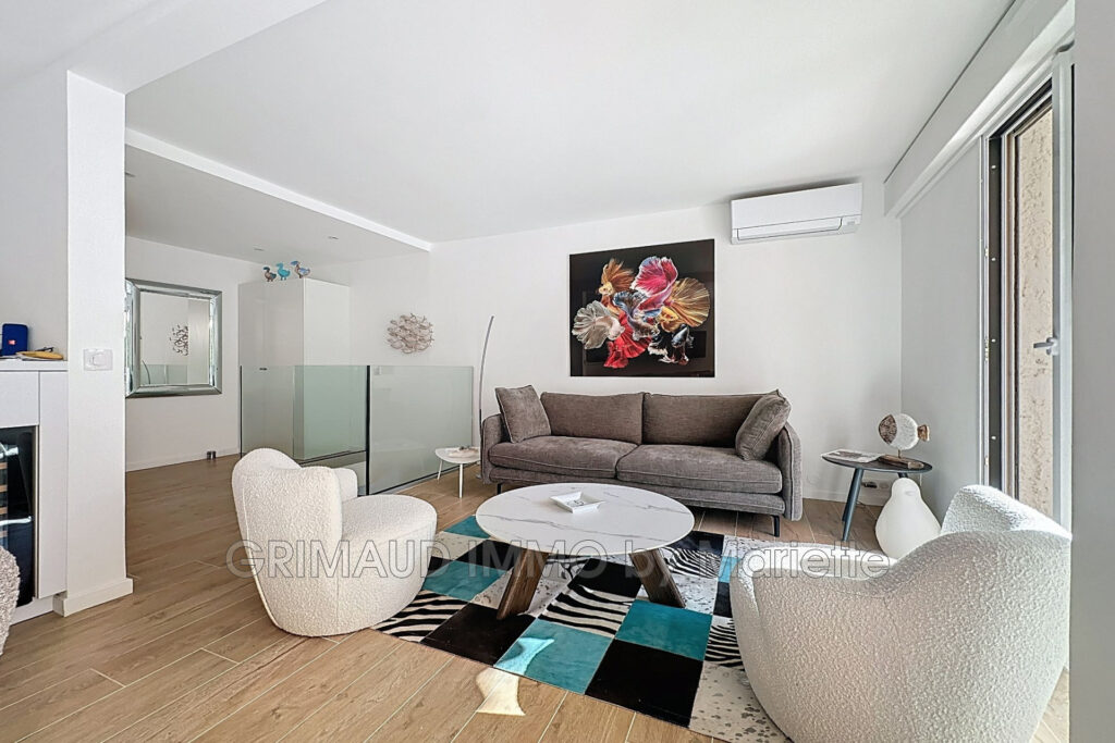 À 5 min de la place des Lices  Appartement avec jardin T4 – 4 pièces – 2 chambres – 80.33 m²