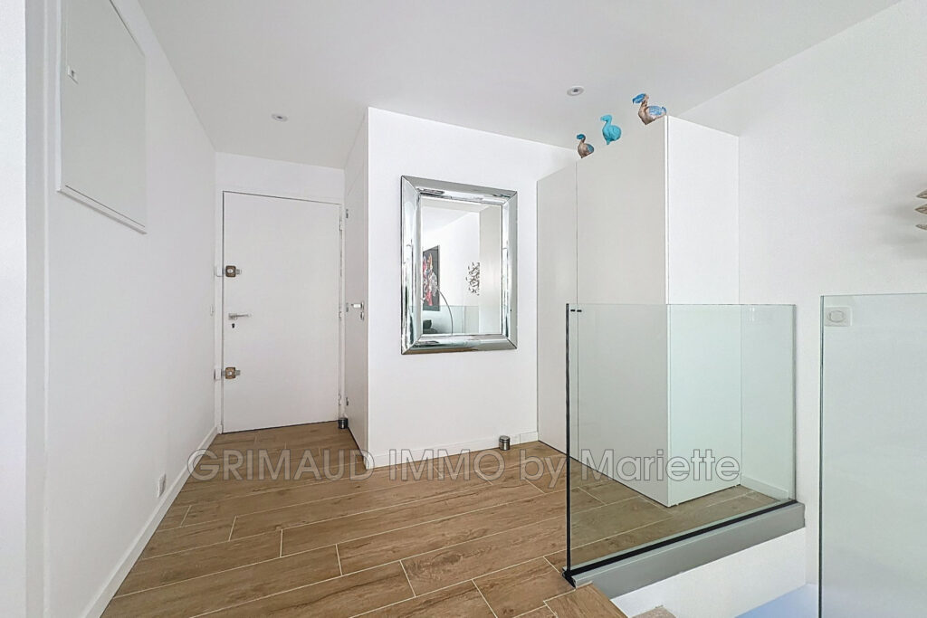 À 5 min de la place des Lices  Appartement avec jardin T4 – 4 pièces – 2 chambres – 80.33 m²
