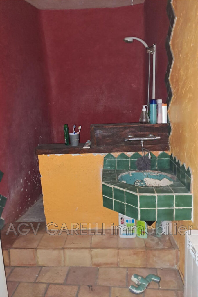 vente maison de village 3 Pièce(s) – 3 pièces – 1 chambre – 85.00 m²