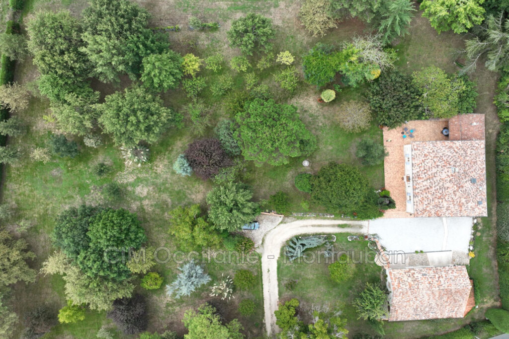 vente maison 6 Pièce(s) – 6 pièces – 4 chambres – 201.00 m²