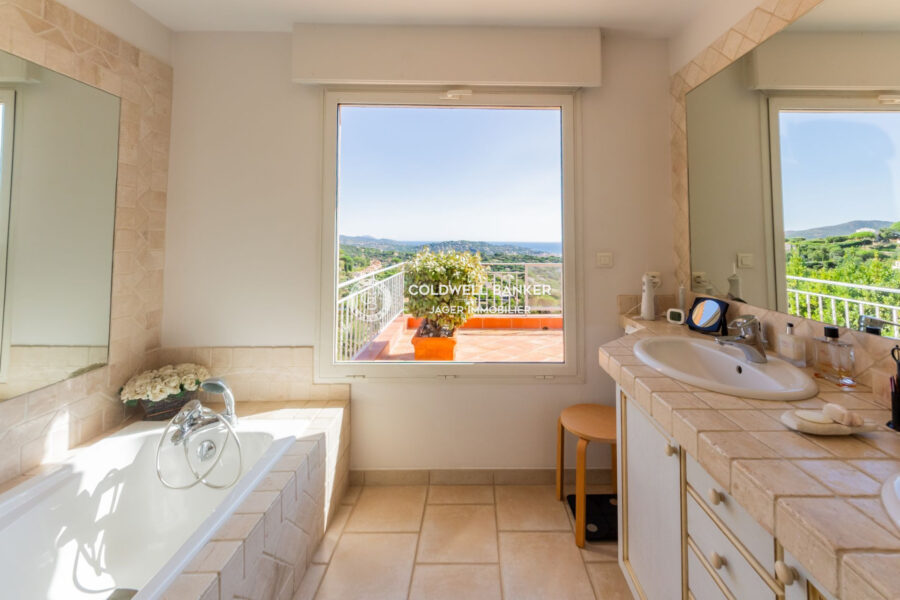 Maison à vendre à Sainte-maxime