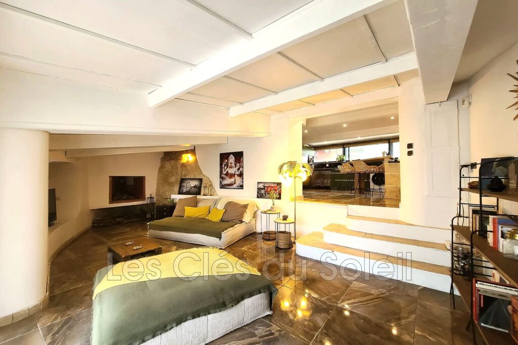 vente maison 3 Pièce(s) – 3 pièces – 2 chambres – 100.60 m²