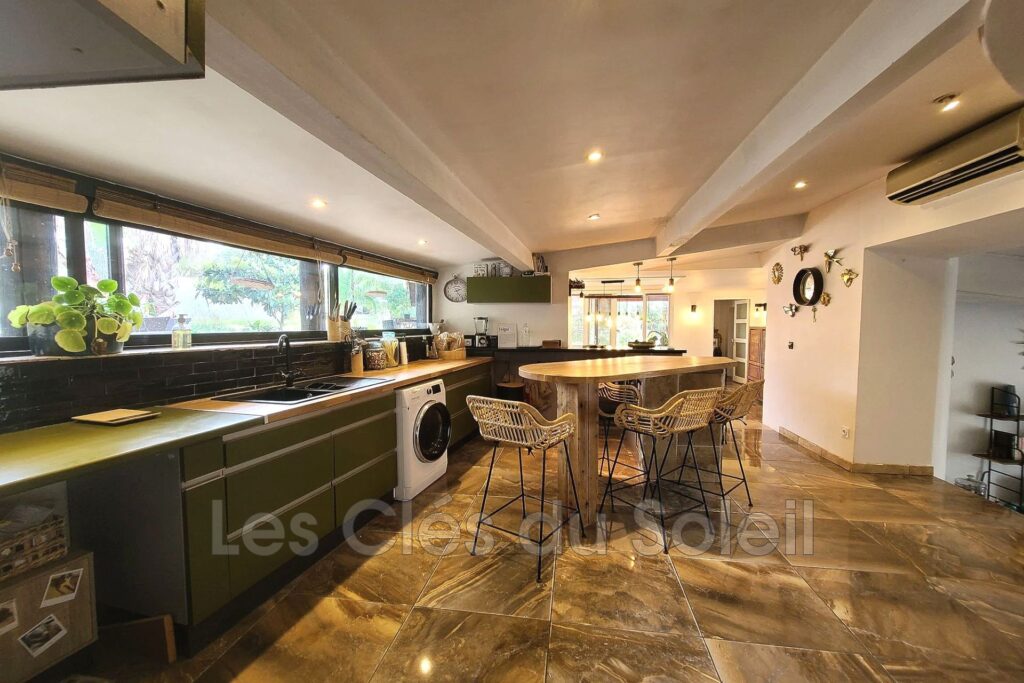 vente maison 3 Pièce(s) – 3 pièces – 2 chambres – 100.60 m²