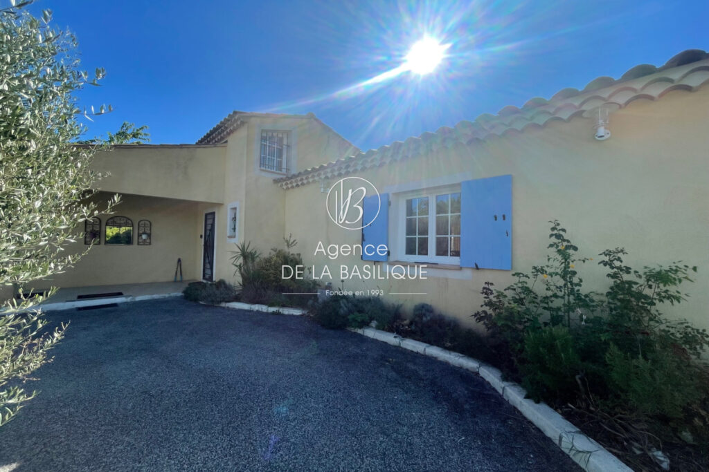 vente maison 7 Pièce(s) – 7 pièces – 5 chambres – 300.00 m²