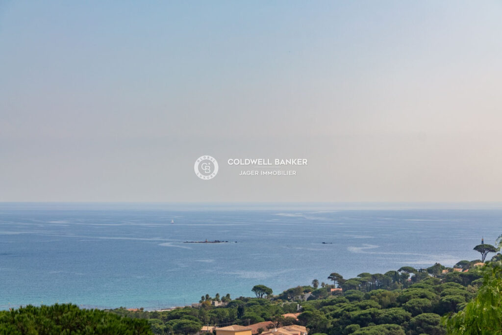 Secteur Sémaphore – Villa neuve en cours de construction avec  – 7 pièces – 5 chambres – 350.00 m²