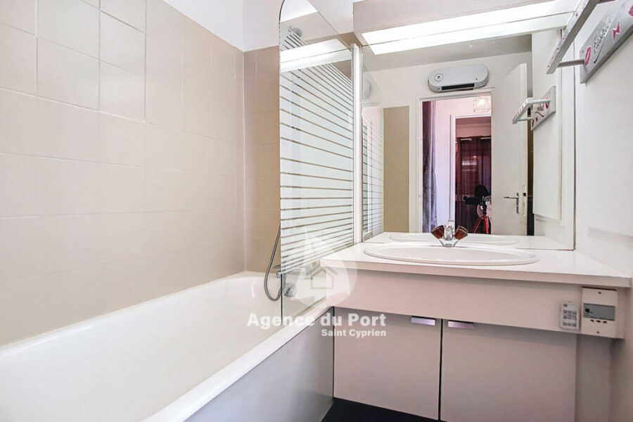 Appartement à vendre à Saint-cyprien-plage — Vue montagne — photo 8