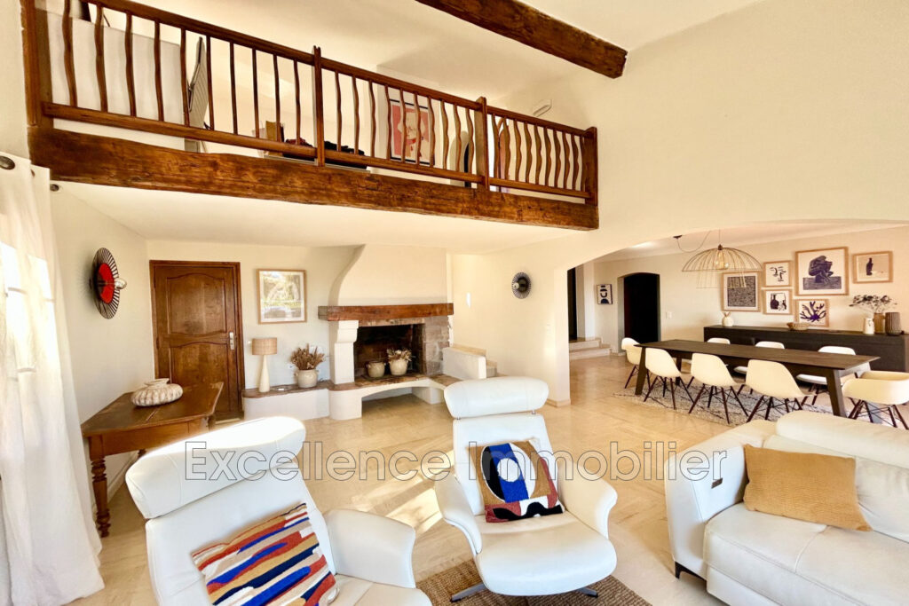 vente villa 6 Pièce(s) – 6 pièces – 4 chambres – 140.00 m²