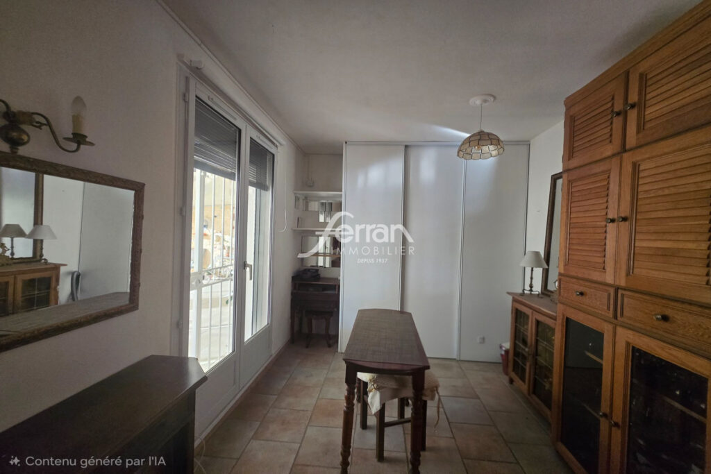 A vendre à Salernes villa 3 chambres sur un terrain de 2000m2 – 5 pièces – 3 chambres – 140.00 m²