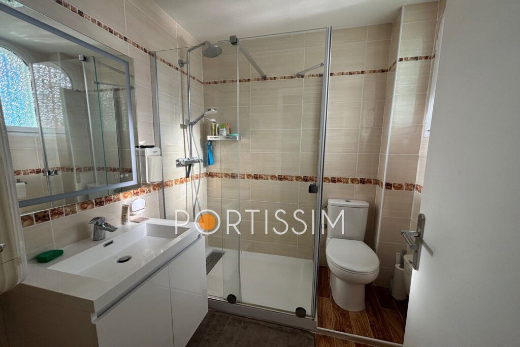 vente maison 5 Pièce(s) – 5 pièces – 4 chambres – 242.00 m²