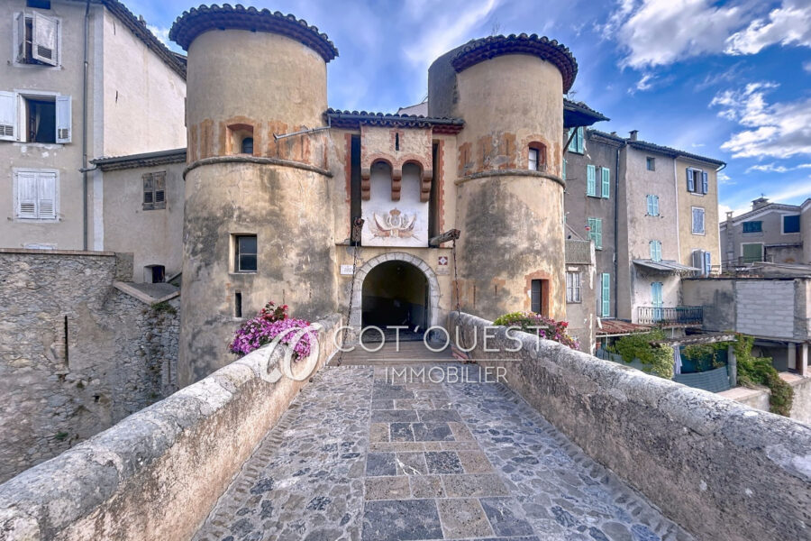 Maison à vendre à Entrevaux