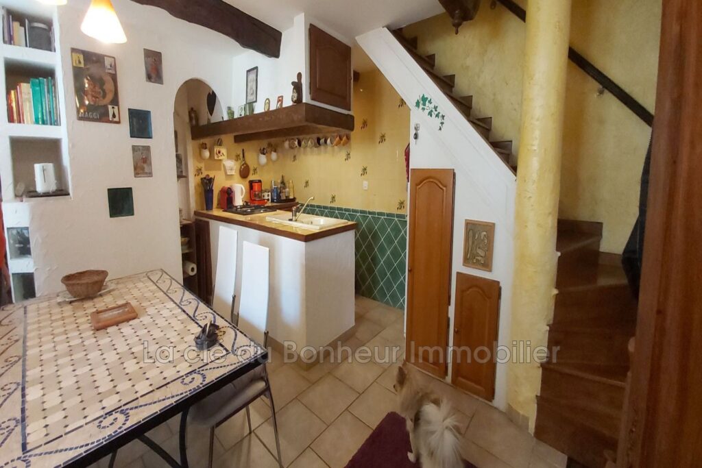 vente maison de village 4 Pièce(s) – 4 pièces – 2 chambres – 74.00 m²