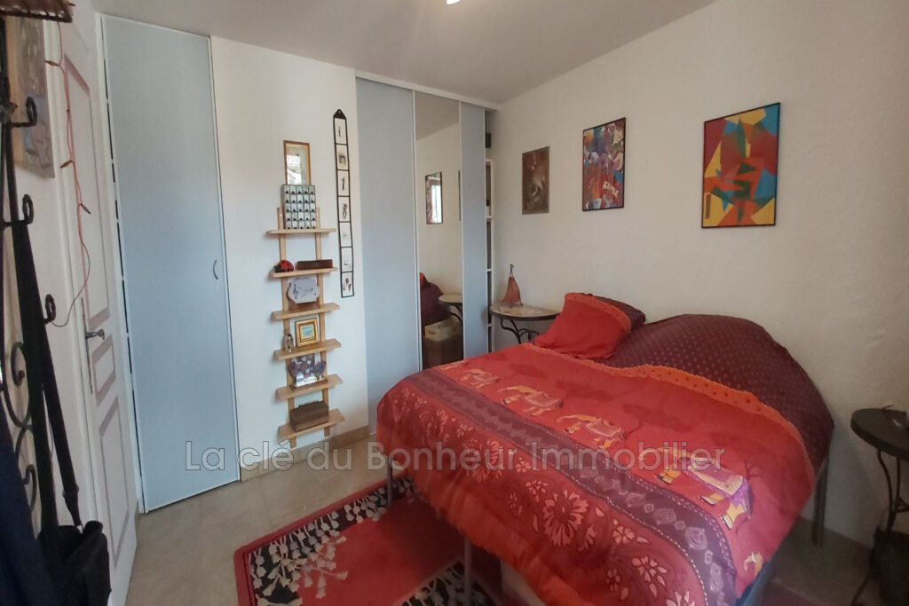 vente maison de village 4 Pièce(s) – 4 pièces – 2 chambres – 74.00 m²