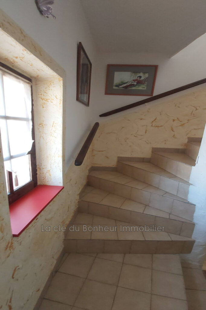 vente maison de village 4 Pièce(s) – 4 pièces – 2 chambres – 74.00 m²