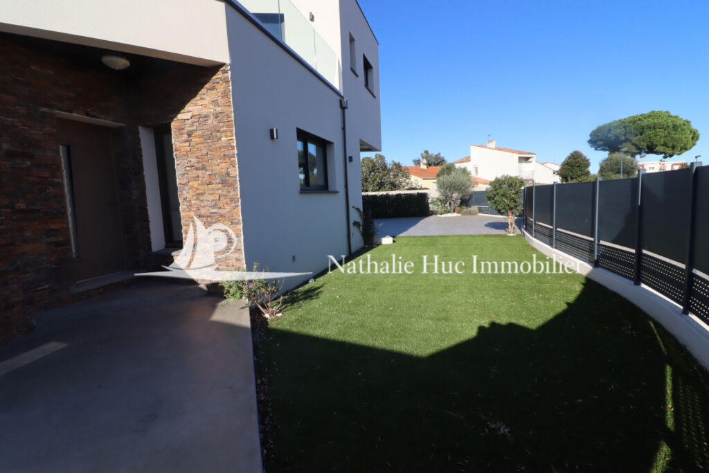 vente maison contemporaine 5 Pièce(s) – 5 pièces – 4 chambres – 111.00 m²