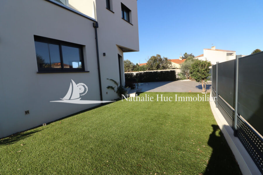 Maison à vendre à Saint-cyprien — Vue parc & jardin — photo 7