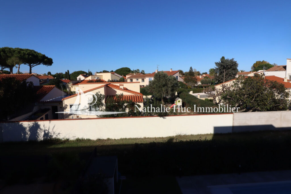 vente maison contemporaine 5 Pièce(s) – 5 pièces – 4 chambres – 111.00 m²