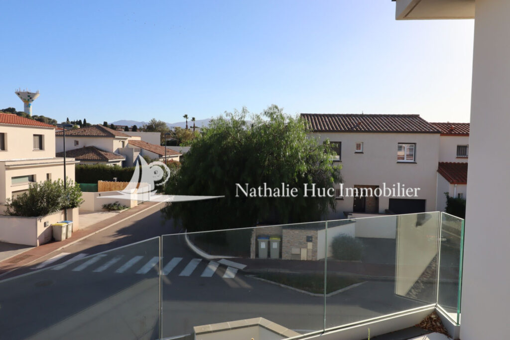 vente maison contemporaine 5 Pièce(s) – 5 pièces – 4 chambres – 111.00 m²