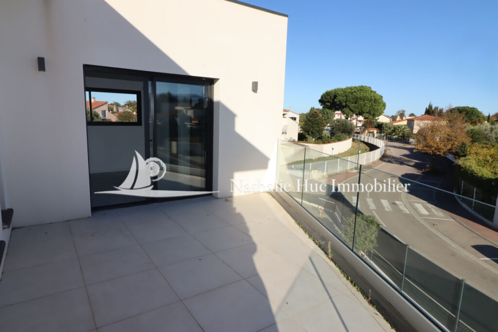 vente maison contemporaine 5 Pièce(s) – 5 pièces – 4 chambres – 111.00 m²