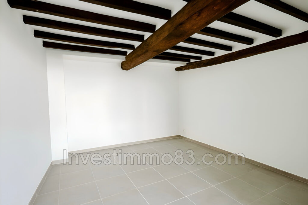 Au c½ur de PERTUIS, proche de toutes les commodités, dans un e – 2 pièces – 1 chambre – 49.59 m²