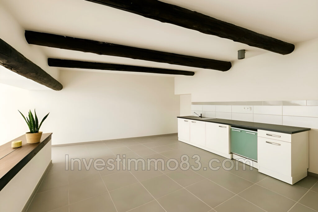 Au c½ur de PERTUIS, proche de toutes les commodités, dans un e – 3 pièces – 2 chambres – 70.16 m²