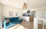 Charmant studio rénové avec vue mer et piscine, à 200m de la p – 1 pièce – NR chambres – 21.00 m²