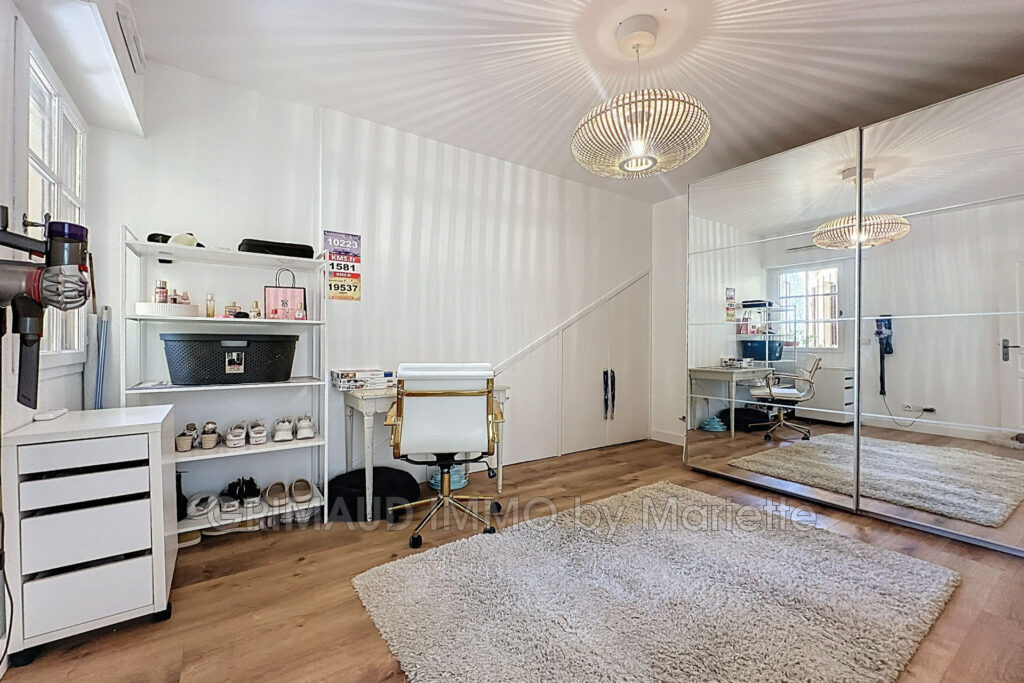 bel appartement avec 2 chambres, 2SDB, terrasse, vue degagée – 3 pièces – 2 chambres – 62.20 m²