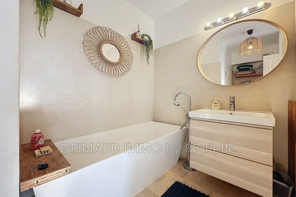 bel appartement avec 2 chambres, 2SDB, terrasse, vue degagée – 3 pièces – 2 chambres – 62.20 m²