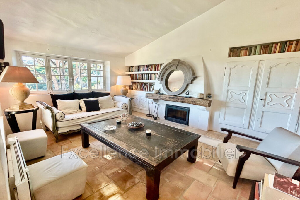 vente villa 5 Pièce(s) – 5 pièces – 3 chambres – 115.00 m²