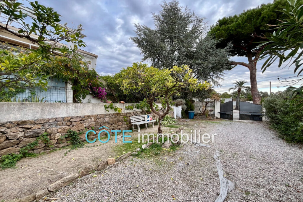 Collines Golfe juan, maison vue mer 100m² – 4 pièces – 2 chambres – 100.00 m²