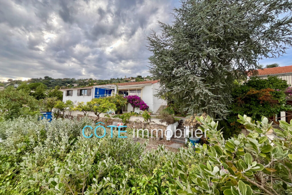 Collines Golfe juan, maison vue mer 100m² – 4 pièces – 2 chambres – 100.00 m²