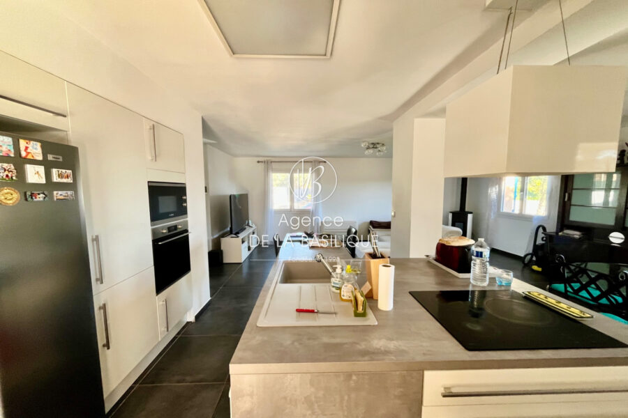 Maison à vendre à Saint-maximin-la-sainte-baume