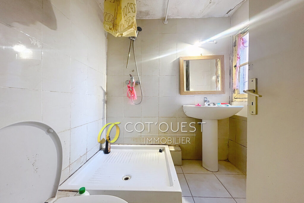 vente immeuble 4 Pièce(s) – 6 pièces – 5 chambres – 142.24 m²