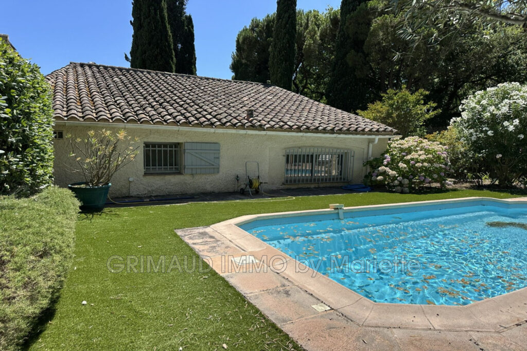 maison sur 500m² de terrain, avec beaucoup de charme, piscine  – 4 pièces – 2 chambres – 85.00 m²