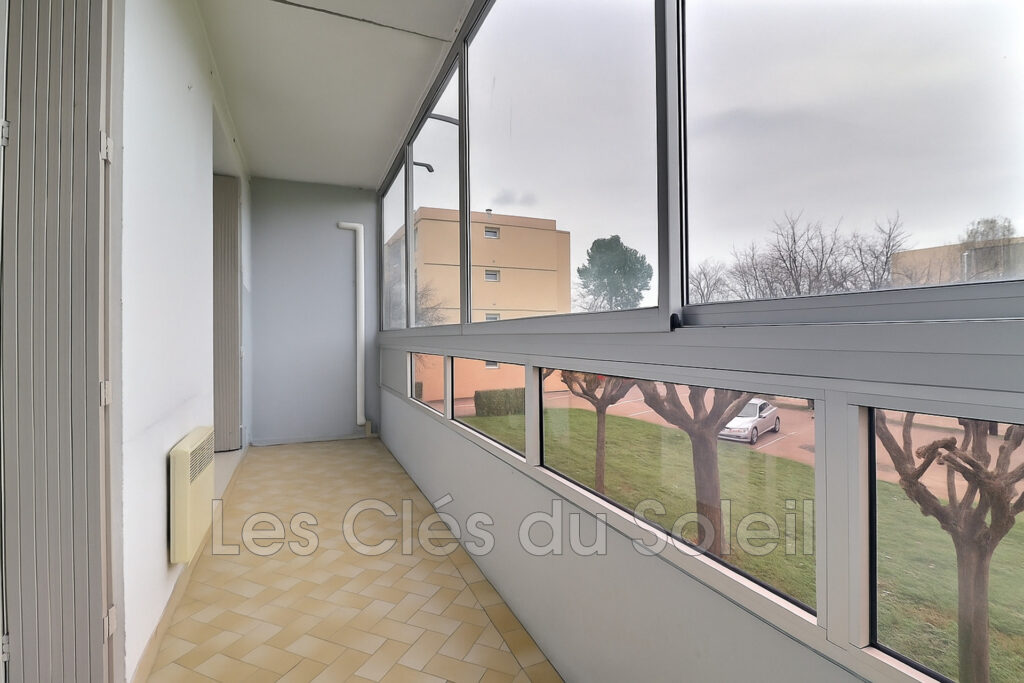 BRIGNOLES 83170  AU SEIN DE LA RESIDENCE SECURISEE DE ST LAZAR – 3 pièces – 2 chambres – 65.00 m²