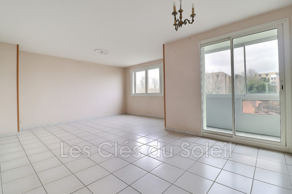 BRIGNOLES 83170  AU SEIN DE LA RESIDENCE SECURISEE DE ST LAZAR – 3 pièces – 2 chambres – 65.00 m²