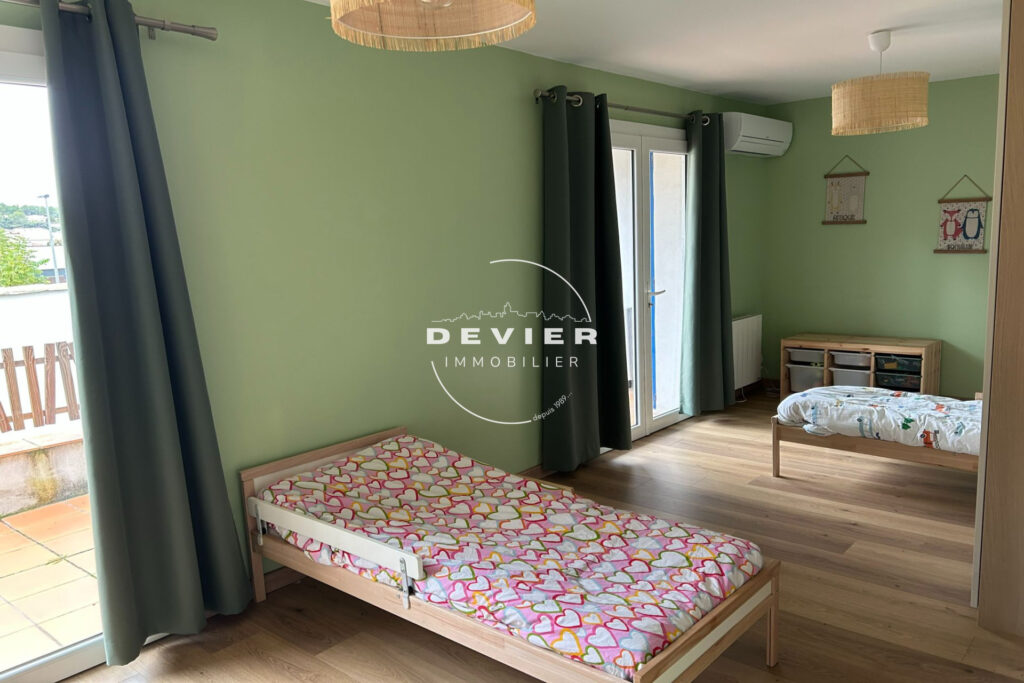 vente villa 6 Pièce(s) – 6 pièces – 5 chambres – 170.00 m²