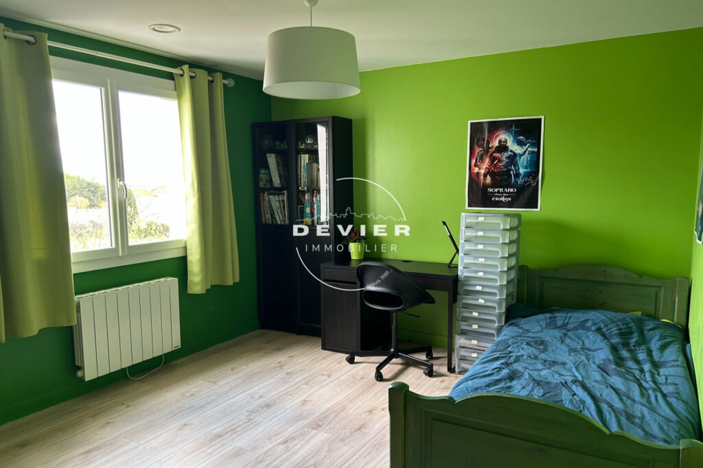 vente villa 6 Pièce(s) – 6 pièces – 5 chambres – 170.00 m²