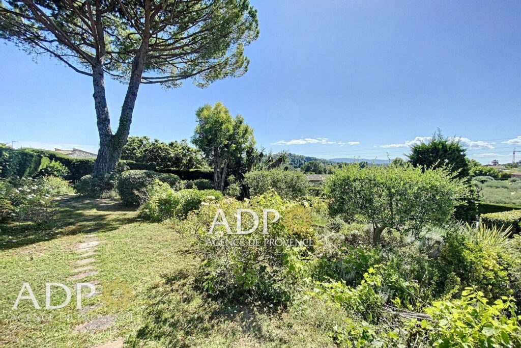 vente maison 7 Pièce(s) – 7 pièces – 5 chambres – 200.00 m²