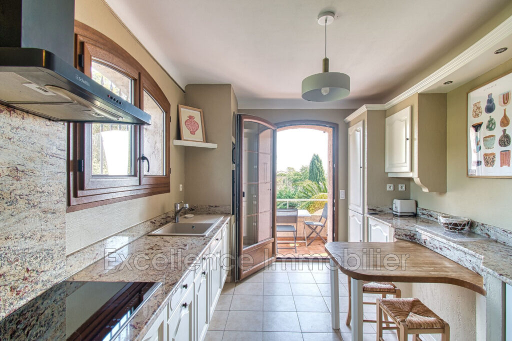 vente villa 6 Pièce(s) – 6 pièces – 4 chambres – 140.00 m²