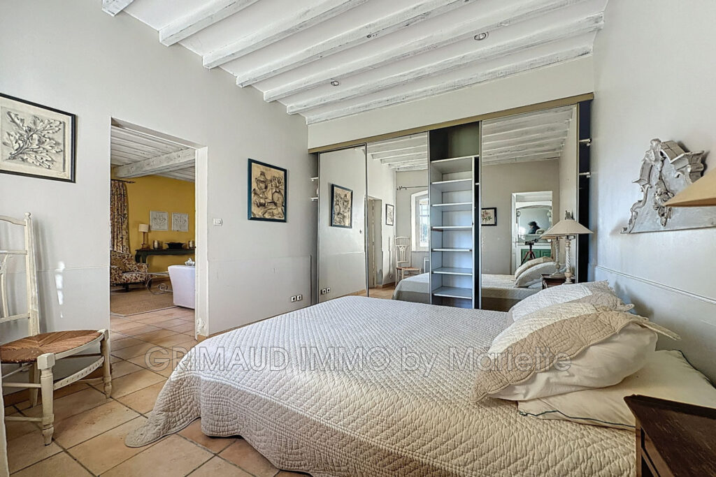 maison sur 500m² de terrain, avec beaucoup de charme, piscine  – 4 pièces – 2 chambres – 85.00 m²