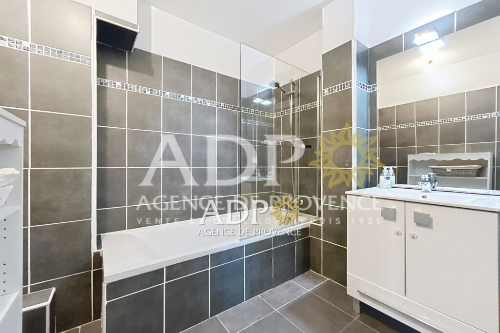 location appartement 3 Pièce(s) – 3 pièces – 1 chambre – 56.00 m²