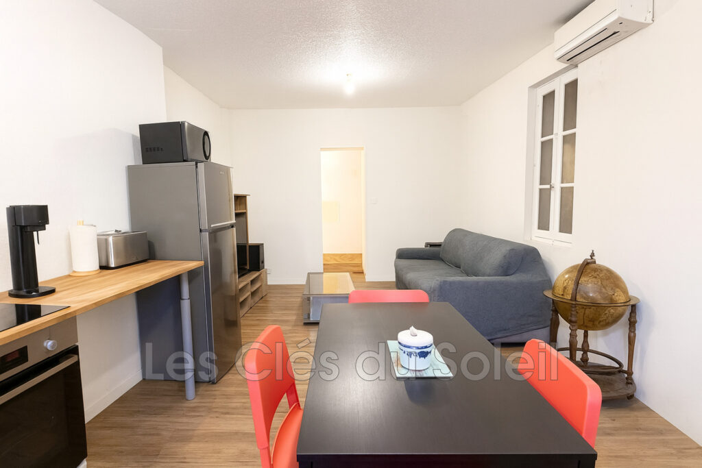 Située au c½ur de Brignoles, cette maison de village pleine de – 2 pièces – 1 chambre – 50.00 m²